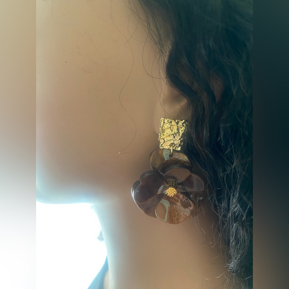 🌺10 items for $40- Elegant Flower Shape Metal Earrings - Picture 5 of 8